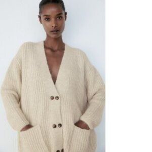 Zara Chunky Cream Button-Up Cardigan